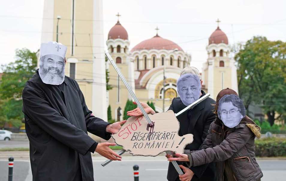 protest biserica pe lat