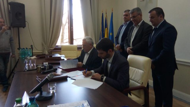 Semnarea contractului pentru lucrările de la Sânmihaiu Român