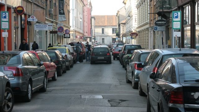 Nicolae Robu vrea să închirieze locurile de parcare din oraş