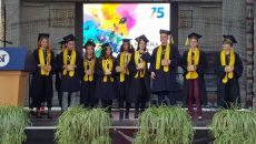 Absolvenţii Universităţii de Vest Timişoara şi-au primit diplomele în Piaţa Victoriei