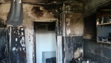 Apartament distrus de flăcări în Arad