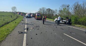 A intrat pe contrasens și a făcut prăpăd: accident cu multe victime la Iosifalău