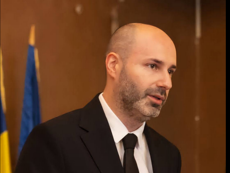 Cristian-Amza.png